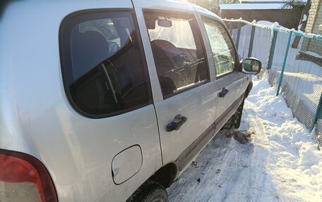 Chevrolet Niva I рестайлинг, 2004 год, 380 000 рублей, 2 фотография