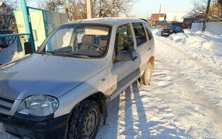 Chevrolet Niva I рестайлинг, 2004 год, 380 000 рублей, 10 фотография