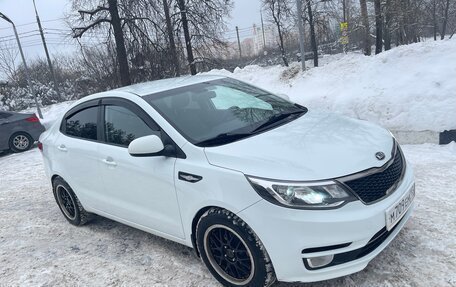 KIA Rio III рестайлинг, 2016 год, 1 000 000 рублей, 3 фотография