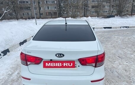KIA Rio III рестайлинг, 2016 год, 1 000 000 рублей, 6 фотография
