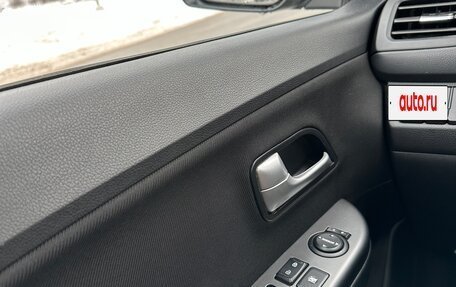 KIA Rio III рестайлинг, 2017 год, 1 350 000 рублей, 24 фотография