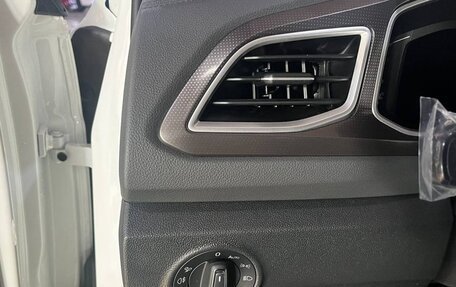 Volkswagen T-Roc I, 2025 год, 2 700 000 рублей, 19 фотография