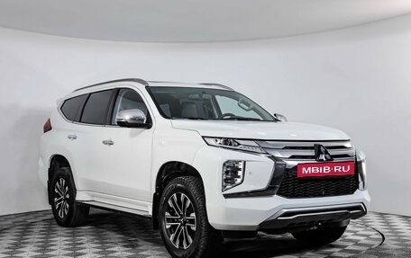 Mitsubishi Montero Sport, 2022 год, 3 999 000 рублей, 3 фотография