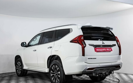 Mitsubishi Montero Sport, 2022 год, 3 999 000 рублей, 7 фотография