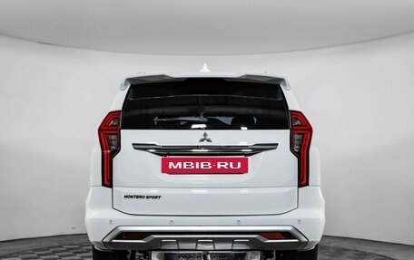 Mitsubishi Montero Sport, 2022 год, 3 999 000 рублей, 6 фотография