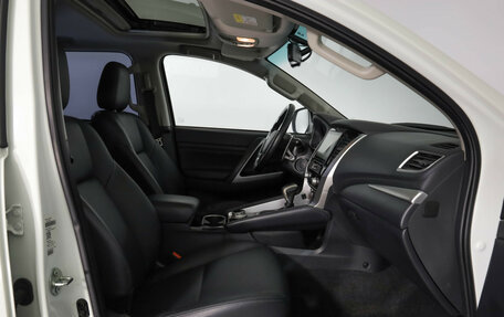 Mitsubishi Montero Sport, 2022 год, 3 999 000 рублей, 27 фотография