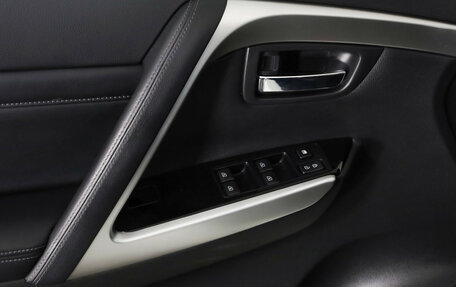 Mitsubishi Montero Sport, 2022 год, 3 999 000 рублей, 23 фотография