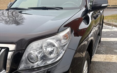 Toyota Land Cruiser Prado 150 рестайлинг 2, 2010 год, 2 550 000 рублей, 3 фотография