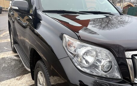 Toyota Land Cruiser Prado 150 рестайлинг 2, 2010 год, 2 550 000 рублей, 2 фотография