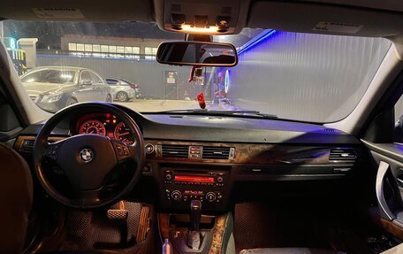 BMW 3 серия, 2011 год, 870 000 рублей, 11 фотография