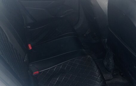 Hyundai Solaris II рестайлинг, 2019 год, 800 000 рублей, 4 фотография