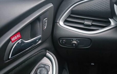 Chevrolet Malibu IX, 2020 год, 1 590 000 рублей, 20 фотография