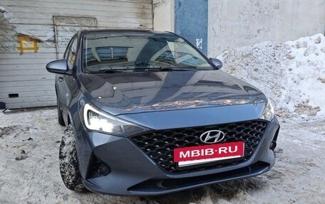 Hyundai Solaris II рестайлинг, 2021 год, 1 750 000 рублей, 6 фотография