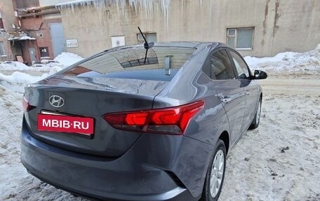 Hyundai Solaris II рестайлинг, 2021 год, 1 750 000 рублей, 12 фотография