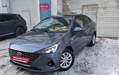 Hyundai Solaris II рестайлинг, 2021 год, 1 750 000 рублей, 7 фотография