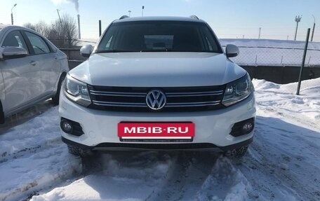 Volkswagen Tiguan I, 2015 год, 1 750 000 рублей, 3 фотография