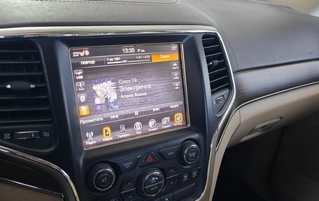 Jeep Grand Cherokee, 2014 год, 2 650 000 рублей, 19 фотография