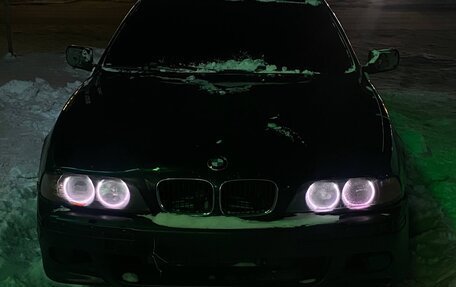 BMW 5 серия, 2000 год, 450 000 рублей, 1 фотография