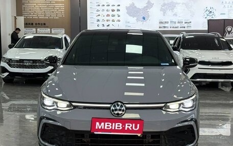 Volkswagen Golf VIII, 2023 год, 2 160 000 рублей, 2 фотография