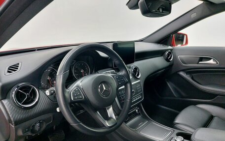 Mercedes-Benz GLA, 2019 год, 2 599 000 рублей, 10 фотография