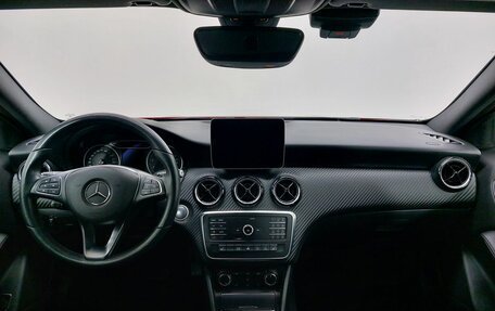 Mercedes-Benz GLA, 2019 год, 2 599 000 рублей, 11 фотография