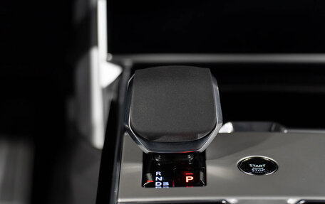 Land Rover Range Rover IV рестайлинг, 2025 год, 27 290 000 рублей, 15 фотография