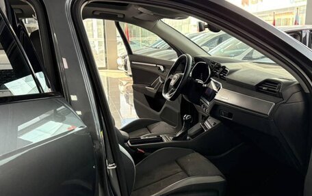 Audi Q3, 2022 год, 2 960 000 рублей, 5 фотография