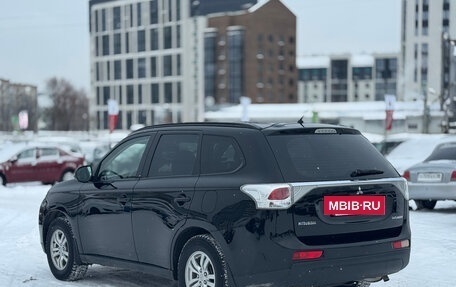 Mitsubishi Outlander III рестайлинг 3, 2013 год, 1 569 000 рублей, 7 фотография