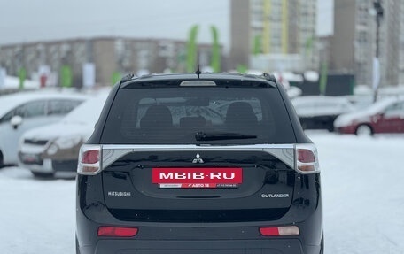 Mitsubishi Outlander III рестайлинг 3, 2013 год, 1 569 000 рублей, 6 фотография