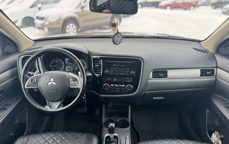 Mitsubishi Outlander III рестайлинг 3, 2013 год, 1 569 000 рублей, 14 фотография