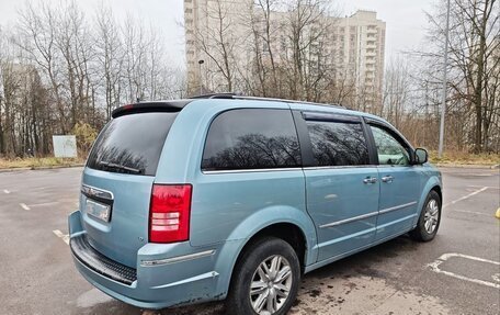 Chrysler Town & Country V рестайлинг, 2008 год, 1 580 000 рублей, 4 фотография