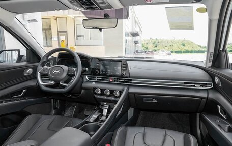 Hyundai Elantra, 2026 год, 1 950 000 рублей, 16 фотография