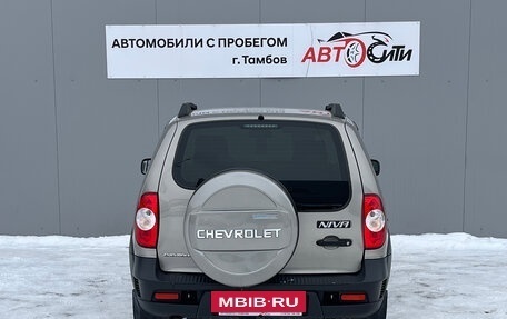Chevrolet Niva I рестайлинг, 2018 год, 780 000 рублей, 6 фотография