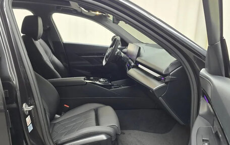 BMW 5 серия, 2023 год, 6 190 000 рублей, 11 фотография