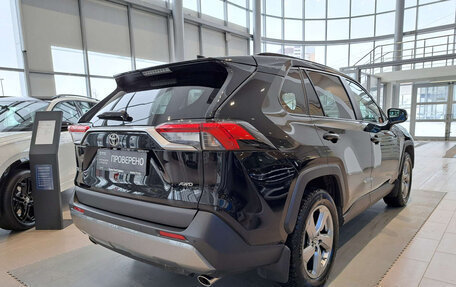 Toyota RAV4, 2021 год, 4 050 000 рублей, 6 фотография