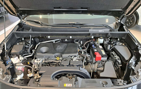 Toyota RAV4, 2021 год, 4 050 000 рублей, 11 фотография