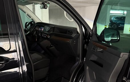 Volkswagen Multivan T6 рестайлинг, 2021 год, 3 999 999 рублей, 1 фотография