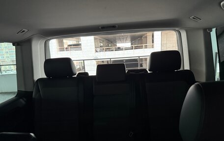 Volkswagen Multivan T6 рестайлинг, 2021 год, 3 999 999 рублей, 4 фотография