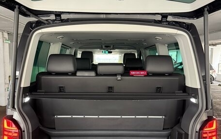 Volkswagen Multivan T6 рестайлинг, 2021 год, 3 999 999 рублей, 3 фотография