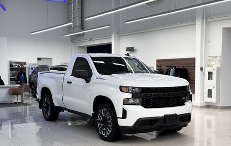 Chevrolet Silverado, 2022 год, 5 990 000 рублей, 1 фотография