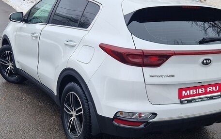 KIA Sportage IV рестайлинг, 2019 год, 1 900 000 рублей, 4 фотография