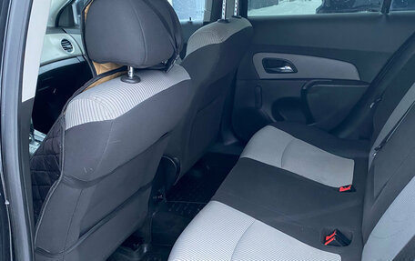 Chevrolet Cruze II, 2011 год, 680 000 рублей, 10 фотография