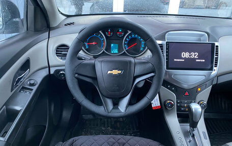Chevrolet Cruze II, 2011 год, 680 000 рублей, 15 фотография