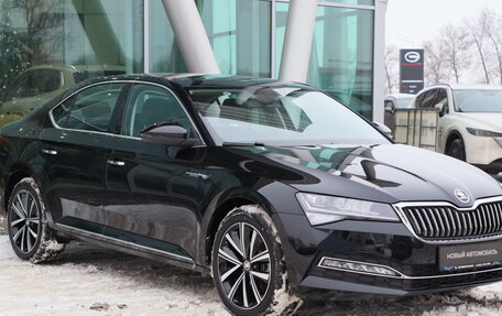 Skoda Superb III рестайлинг, 2025 год, 3 590 000 рублей, 3 фотография