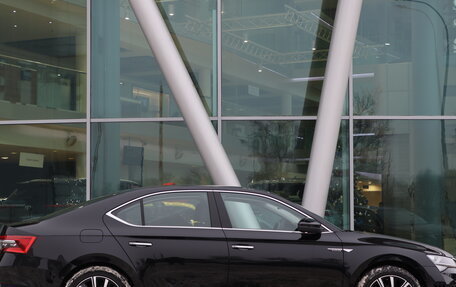 Skoda Superb III рестайлинг, 2025 год, 3 590 000 рублей, 4 фотография