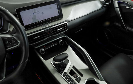 Geely Coolray I, 2022 год, 1 899 000 рублей, 19 фотография