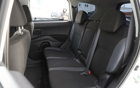 Mitsubishi Outlander III рестайлинг 3, 2012 год, 1 269 000 рублей, 9 фотография