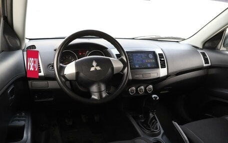Mitsubishi Outlander III рестайлинг 3, 2012 год, 1 269 000 рублей, 6 фотография
