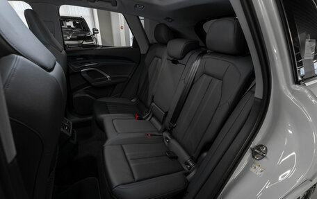 Audi Q5, 2025 год, 9 000 000 рублей, 14 фотография