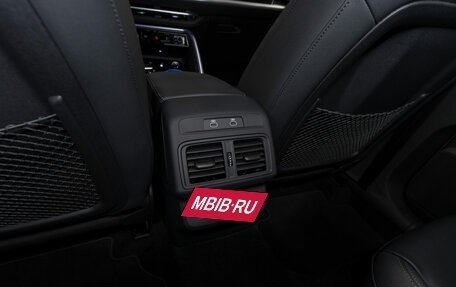 Audi Q5, 2025 год, 9 000 000 рублей, 15 фотография